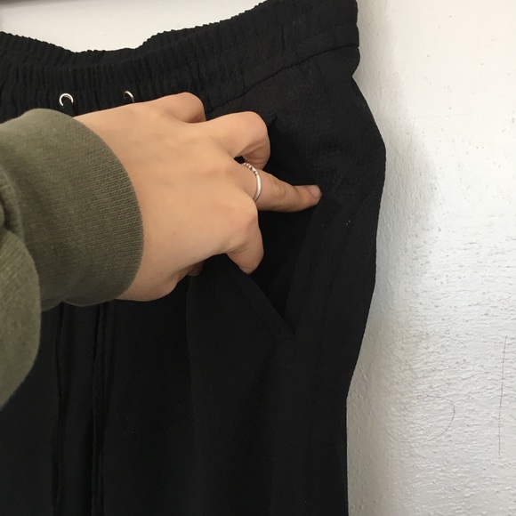 H and M | black pull on elastic waist dress pants - Picture 5 of 8
